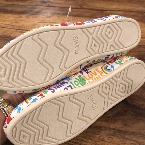 Tom's Belmont Multi Unity Casual Slip On Flat Shoes - Picture 5 of 8